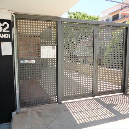 Lamoga-Sandi 4 2 Torredembarra Buitenkant foto